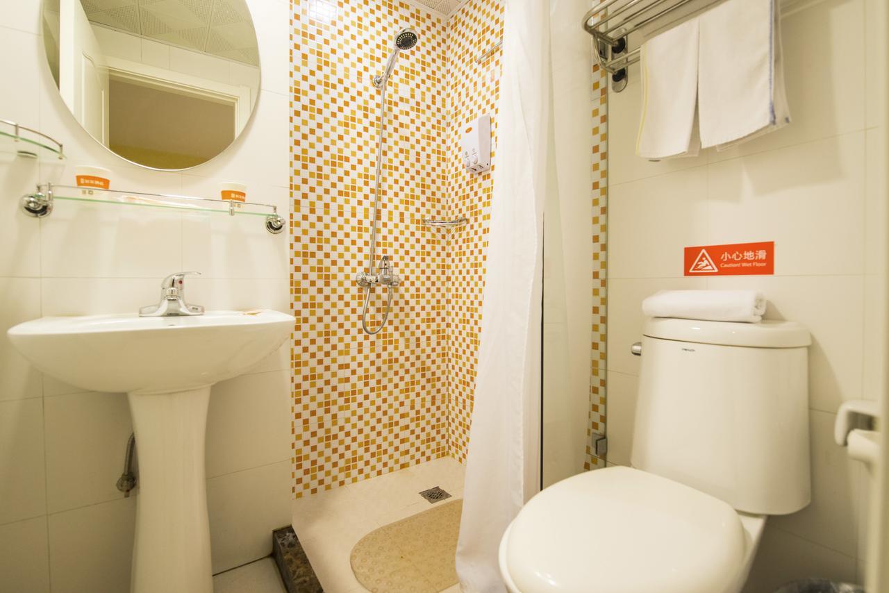 Home Inn Shanghai Lujiabang Road Metro Station Xangai Exterior foto